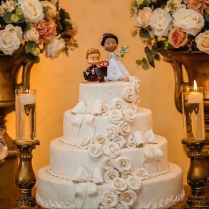 Topo de Bolo de Casamento em Biscuit ( Estilo Fofinho ) - Imagem 4