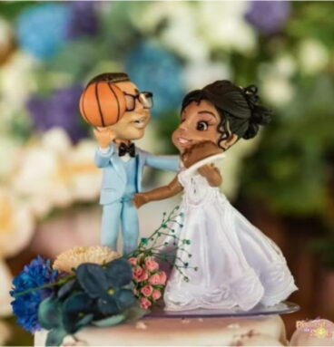 topo-de-bolo-de-casamento-em-biscuit-estilo-caricatura-topo-de-bolo